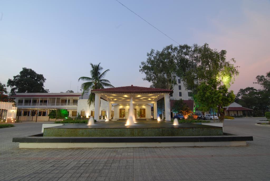 Chanakya Bnr Hotel Ranchi Zewnętrze zdjęcie